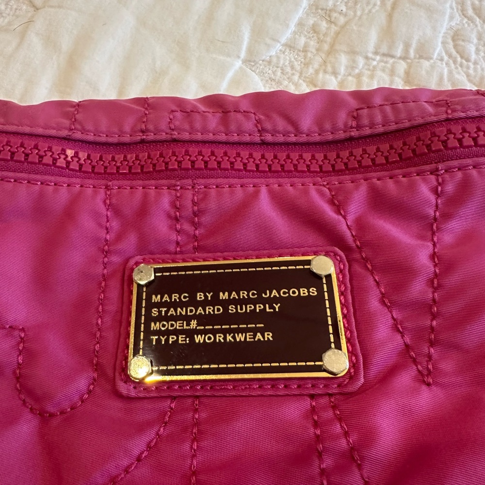 Marc Jacobs Fuchsia Quilted Cosmetic Bag - Picture 3 of 5